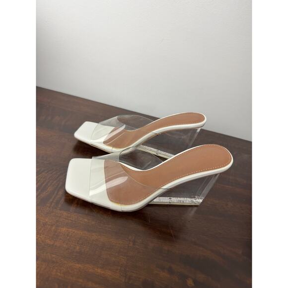 Fashion to Figure X Gabrielle Union Clear & White Wedge Heel Mules Size 6 NIB - Picture 3 of 13